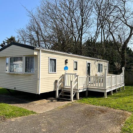 2 Bedroom Caravan Nv16, Lower Hyde, Shanklin, Isle Of Wight Екстериор снимка